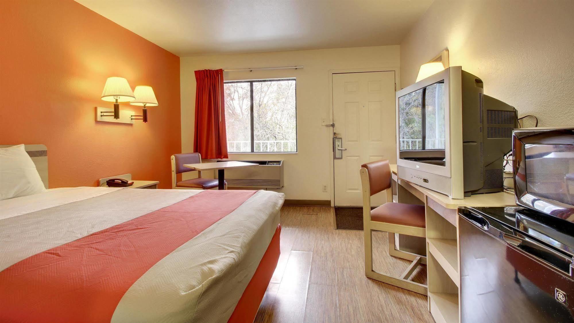 Motel 6-Des Moines, Ia - North Exterior photo